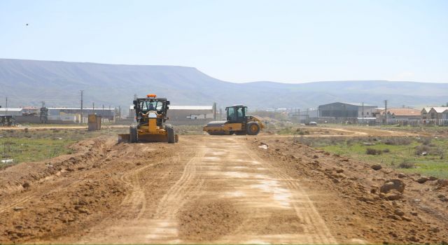 Başkan Dinçer; “Ulaşımı Kolaylaştırmak İçin Yeni Yollar Açıyoruz”