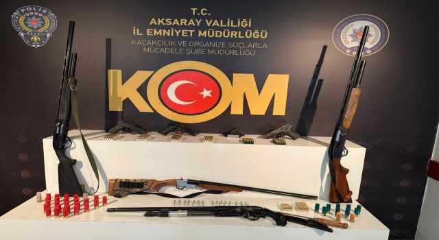 KOM’dan 15 Adrese Operasyon