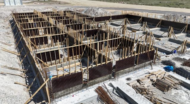 Yemek Fabrikası Projesinin Temel Betonu Tamamlandı