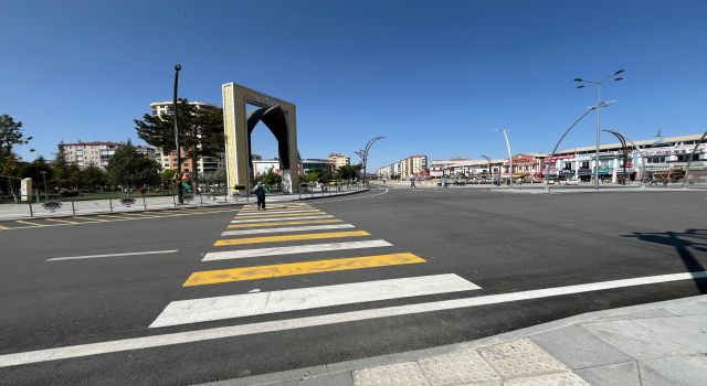 Sürücüler Tepkili “Her 50 Metreye 1 Tane Yapında Kurtulalım”