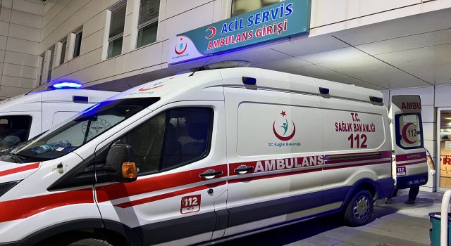 17 Yaşındaki Genç Göğsüne Aldığı Bıçak Darbesi İle Hayatını Kaybetti