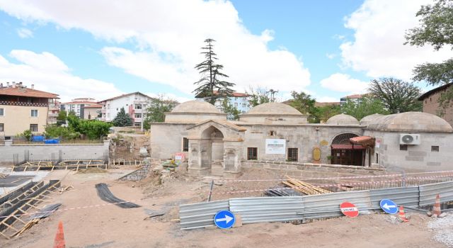 Darphane ve Yusuf Hakiki Baba Türbesi’nde Çevre Düzenlemesi