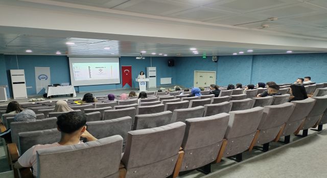 “Sahnede Matematik” Projesi TÜBİTAK’tan Destek Aldı