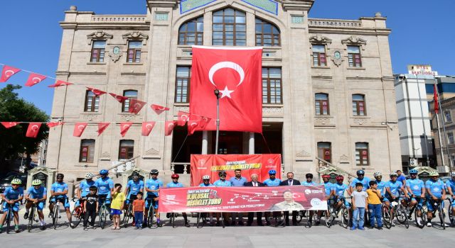 Vali Kumbuzoğlu; “Şehitlerimiz İçin Pedal Çeviren Her Bir Sporcumuzda Kahramandır”