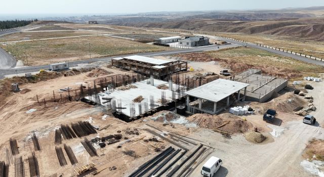 Yeni Şehir Mezarlığı’nda Külliye İnşaatı Hızla Yükseliyor