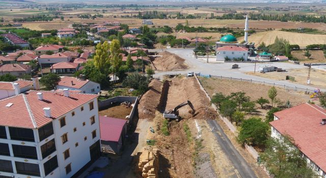 Akhisar’da DSİ’nin Taşkın Koruma Çalışmaları Devam Ediyor