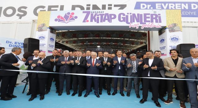 Aksaray Belediyesi Ev Sahipliğinde Düzenlenen Kitap Günlerinin Resmi Açılış Töreni Gerçekleşti