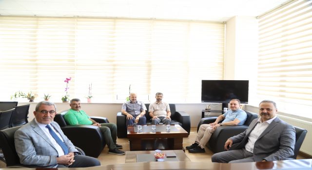 Rektör Arıbaş’tan İslami İlimler Fakültesi Dekanı Prof. Dr. Çoban’a Hayırlı Olsun Ziyareti