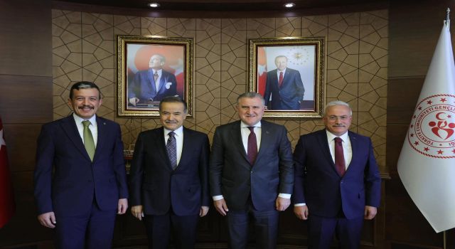 Aksaray Heyeti, Gençlik ve Spor Yatırımları İçin Bakanlığı Ziyaret Etti