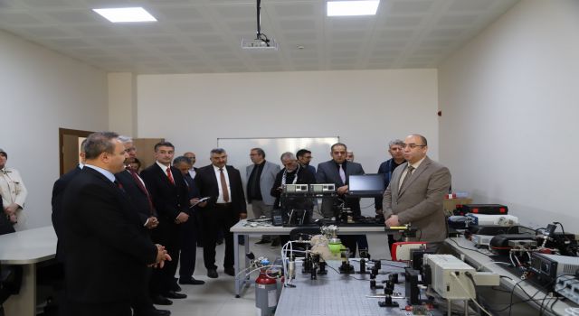 Aksaray Üniversitesi’nde İki Yeni Laboratuvar Hizmete Açıldı