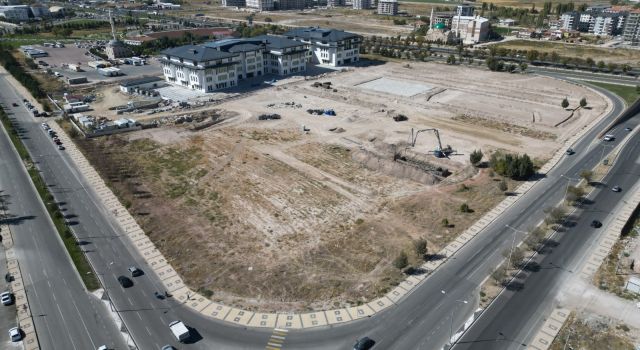 Millet Bahçeleri Sonbahar Renkleriyle Görsel Şölen Sunuyor