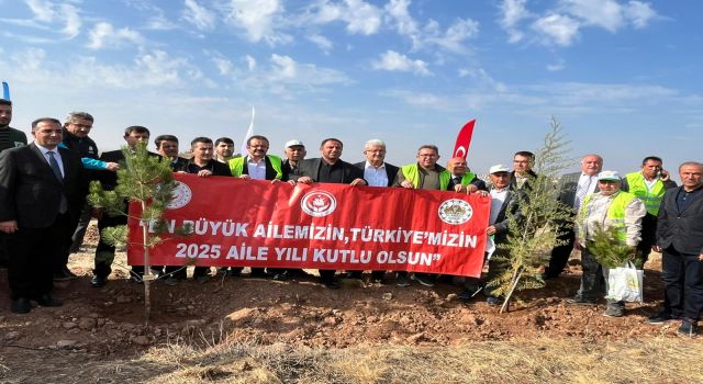 11 Bin Fidan Toprakla Buluştu