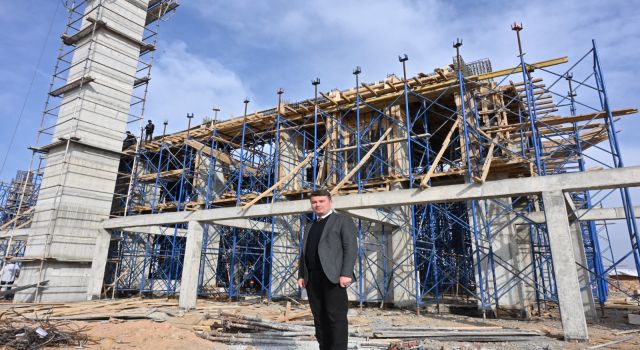 Belediye Başkanı Dr. Evren Dinçer, Yeni Şehir Mezarlığı İçinde İnşaat Çalışmaları Devam Eden Külliye Projesini Yerinde İnceledi