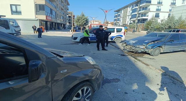 Eskil’de Kaza, 5 Yaralı