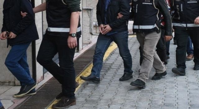 FETÖ’ye Düzenlenen Eş Zamanlı Operasyonlarda 71 Kişi Yakalandı