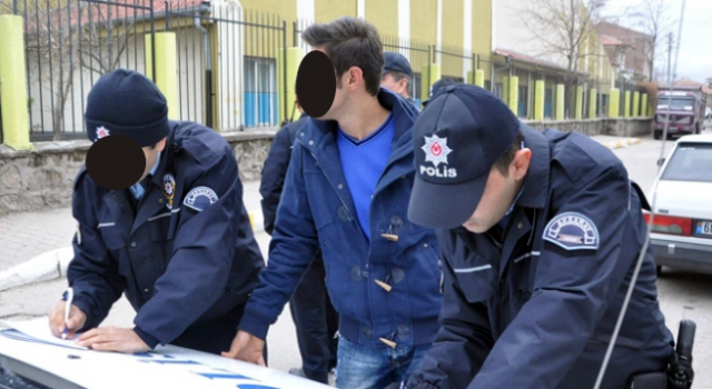 Okullar Polis Merceğinde