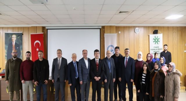 ASÜ’de Düzenlenen Panelde TYB’nin Kurucusu Anıldı