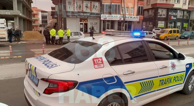 3 Yaşındaki Çocuğa Otomobil Çarptı