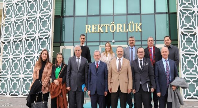 Rektör Arıbaş, “ASÜ Bilimsel Performans Açısından 9. Sırada Yer Alıyor”