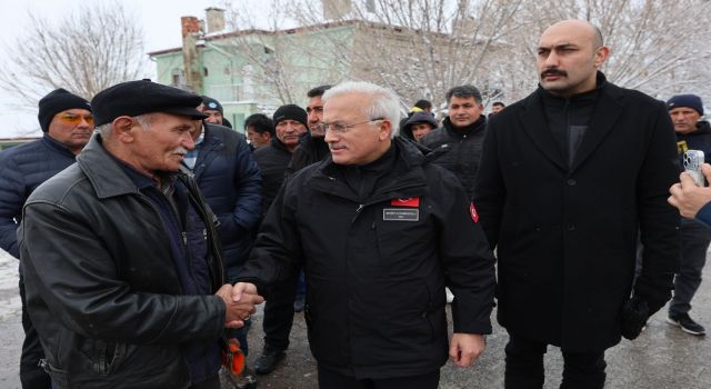 Vali Kumbuzoğlu Dağ Köylerindeki Çalışmaları İnceledi