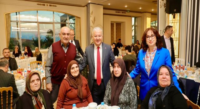 İlk İftar Sofrası Şehitlerimizin Aileleri İçin Kuruldu