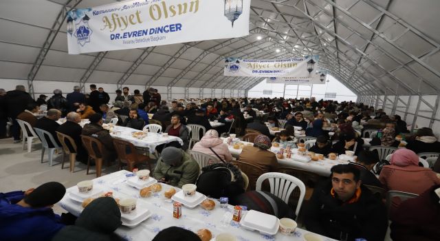 Aksaray Belediyesi İftar Çadırında Çanakkale Menüsü İkram Edildi