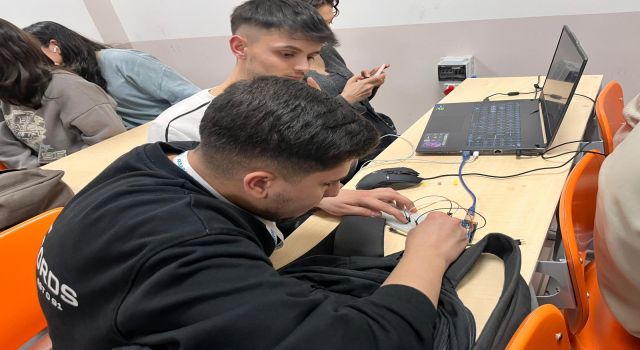 ASÜ’de “Arduino Robotik Kodlama” Eğitimi Düzenlendi