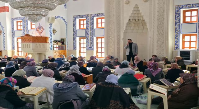 Camilerde Kadınlara Sağlık Eğitimi