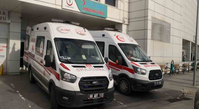 Otomobilin Çarptığı Motosiklet Sürücüsü Yaralandı