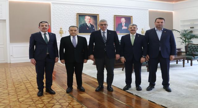 AK Heyetten Bakan Memişoğlu’na Ziyaret