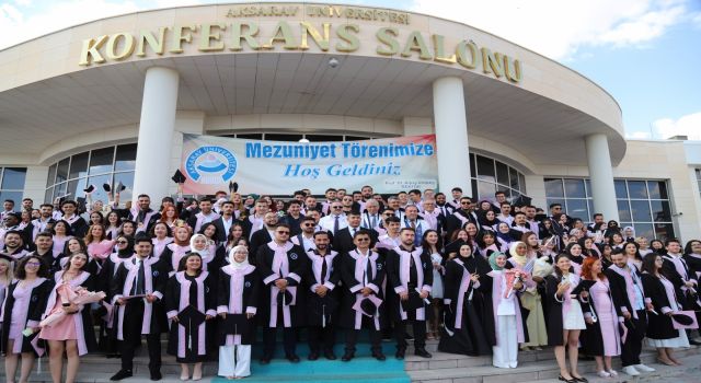 ASÜ İktisadi ve İdari Bilimler Fakültesi Mezunlarını Uğurladı
