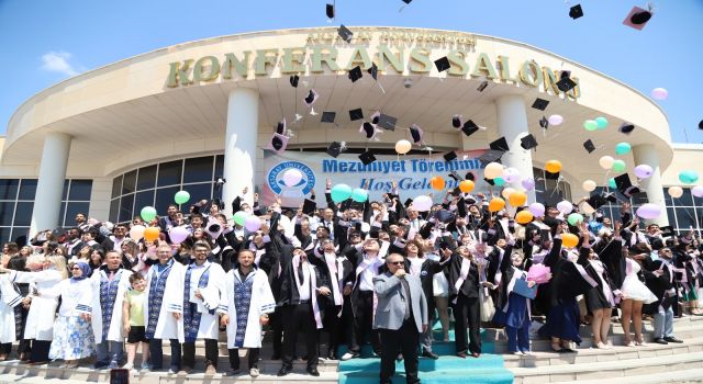 ASÜ’nün yeni mühendisleri Mezuniyet Gururu Yaşadı