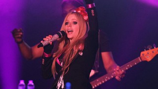 Avril Lavigne hakkında bomba iddia: O aslında öldü...