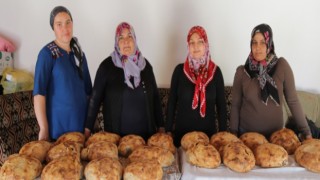 Tatar Kadınlar Ekmeğini Ekmekten Çıkarıyor