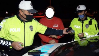 Kaza Yapan Ehliyetsiz Sürücü 2.44 Promil Alkollü Çıkınca “Çok Mu İçmişim?” Diye Polise Sordu