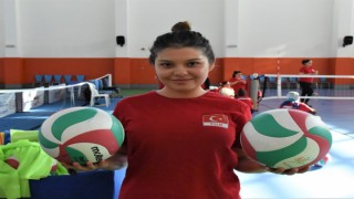 Kanseri Yenen Milli Sporcunun Hayatında "Pes Etmek" Yok