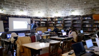 Belediyeden Gençlere 2 Önemli Kurs Desteği