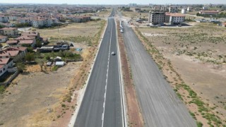 Dinçer; ‘’Şehrimizi Bir Uçtan Bir Uca Bağlayan Yol Ağları İle Örüyoruz’’