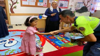 Jandarma Öğrencileri İlk Günlerinde Yalnız Bırakmadı