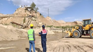 Jandarmadan Kum Ocağı Denetimi