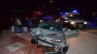 İki Otomobilin Çarpıştığı Kazada 6 Kişi Yaralandı