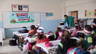 Tiyatro Öğrencilerin Ayağına Gidiyor