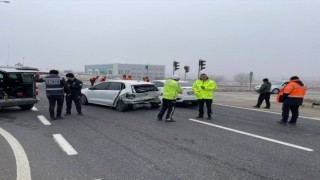 İki Otomobilin Çarpıştığı Kazada 4 Kişi Yaralandı