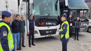 Jandarma Trafik Canavarına Geçit Vermiyor