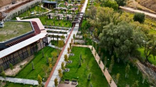 Kalanlar Millet Bahçesi açılış İçin Baharı Bekliyor