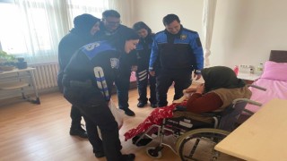 Polislerimizden En Anlamlı Ziyaret