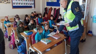 Jandarma Öğrencilerin Heyecanına Ortak Oldu