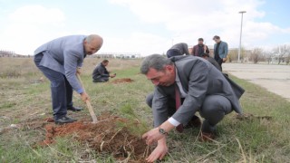 ASÜ’den Deprem Kayıplarına Anlamlı Etkinlik