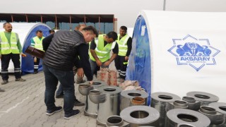Dinçer, Çadır Kenti Ziyaret Etti