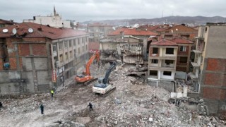 HAMİDİYE KENTSEL DÖNÜŞÜM PROJESİNDE YIKIM ÇALIŞMALARI HIZLANDI
